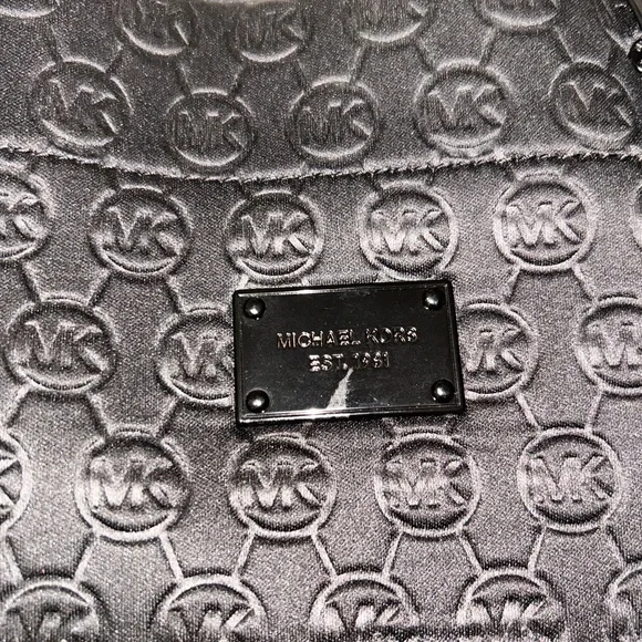 Michael Kors Tote Bag - Picture 3 of 4